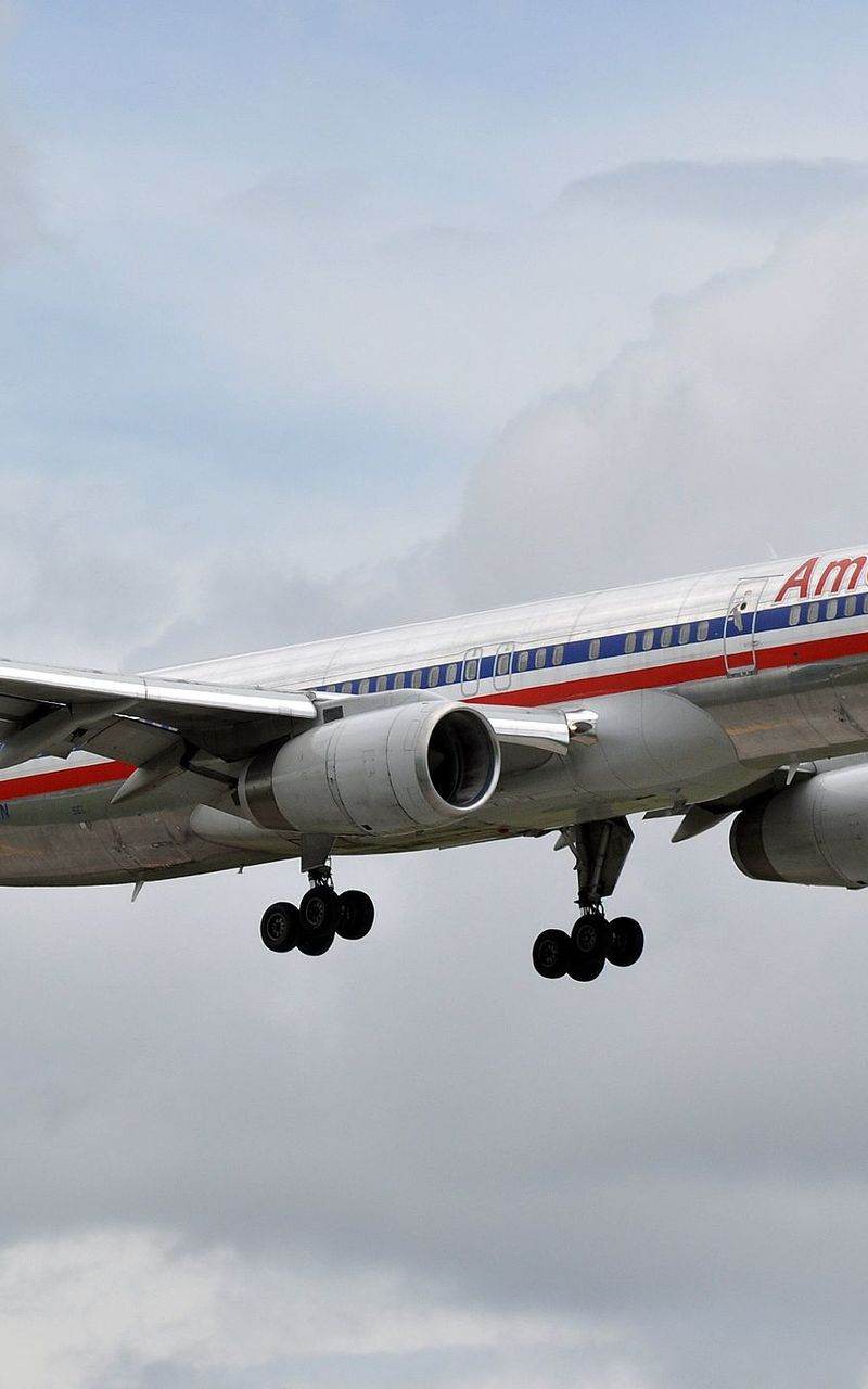 N679AN - Twin-engine aircraft