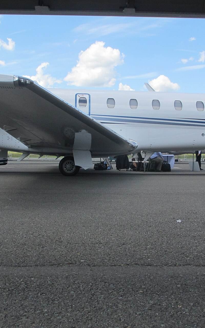 N680AB - Business jet