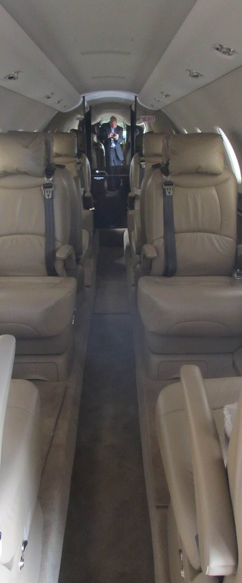 N680AB - Business jet