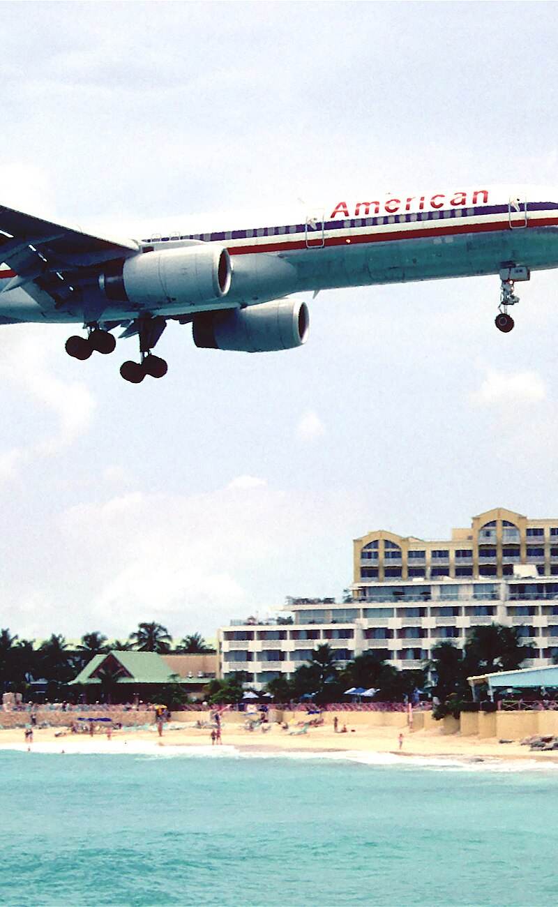 N684AA - Boeing