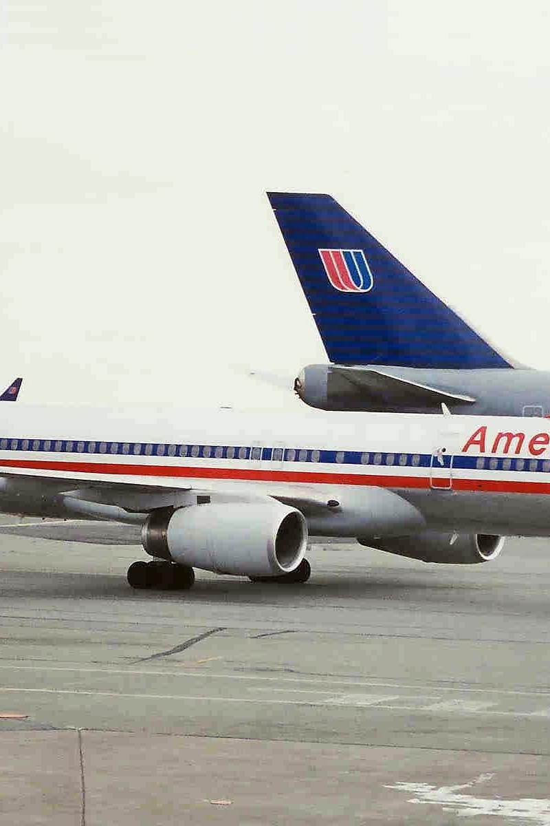 N684AA - Boeing
