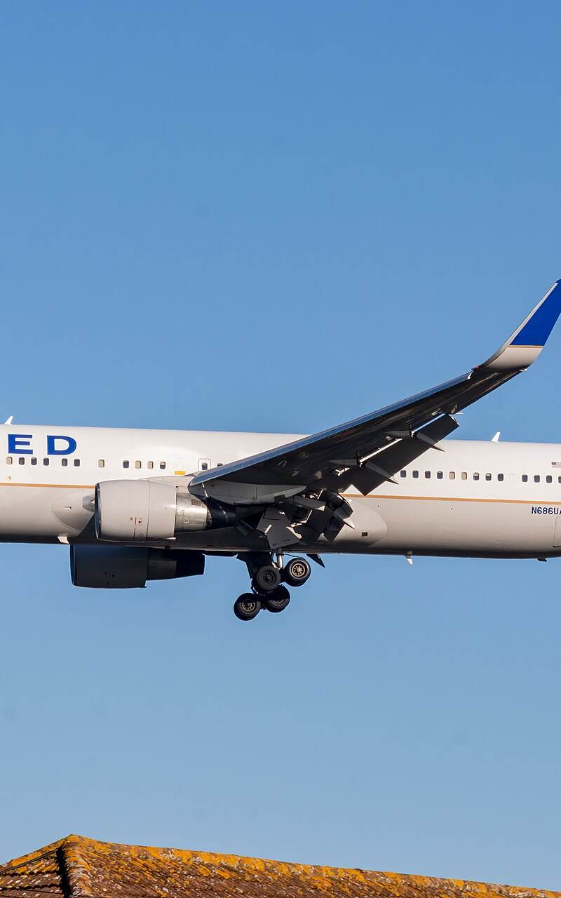 N686UA - Boeing