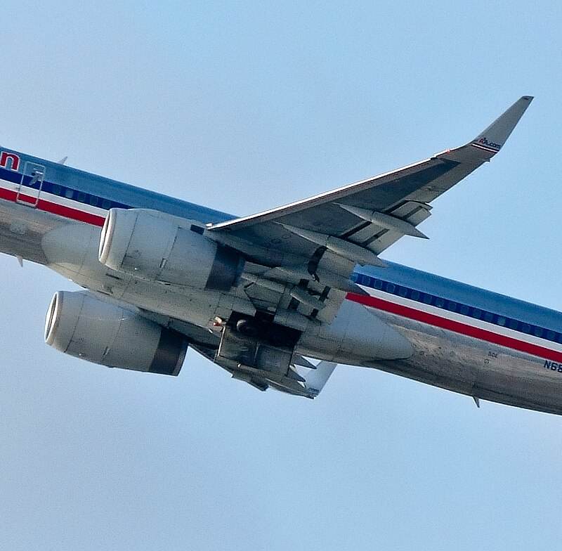 N687AA - Boeing