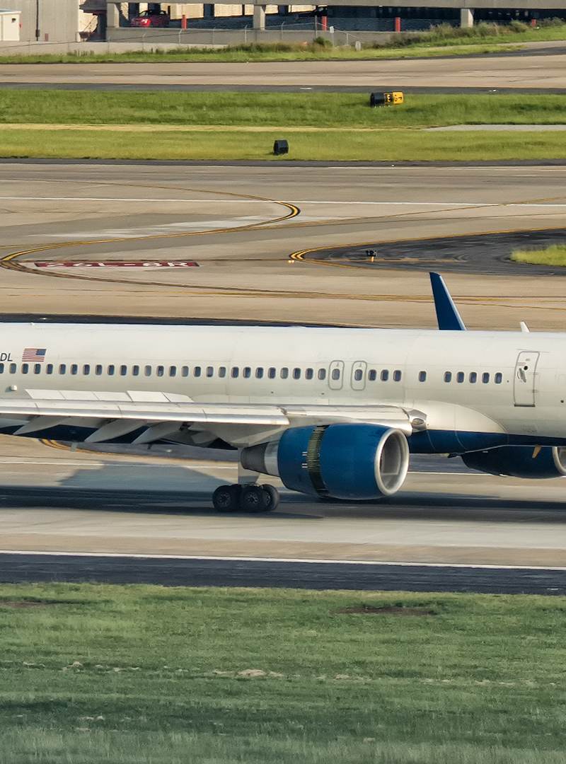 N688DL - Boeing