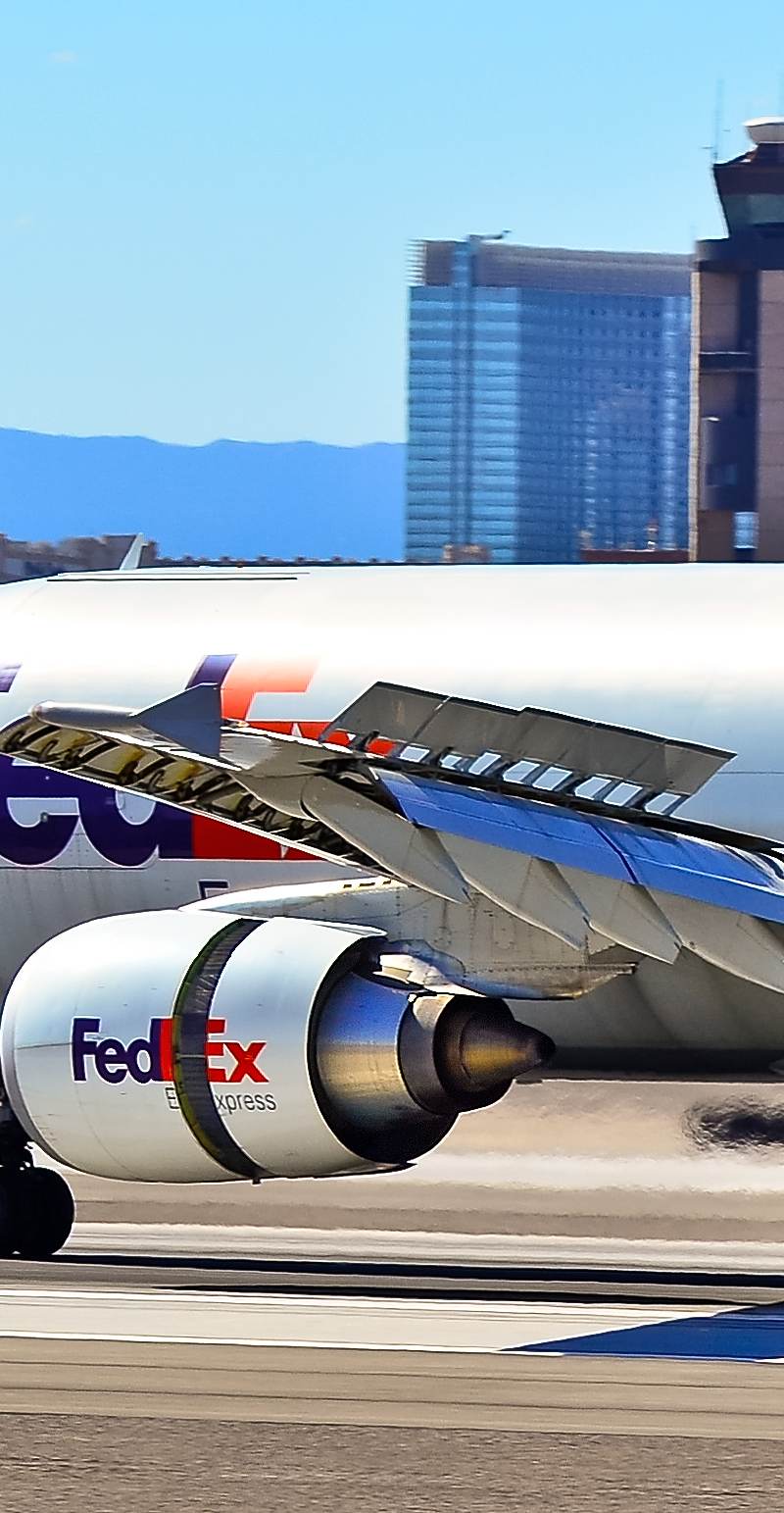 N688FE - Twin-engine aircraft