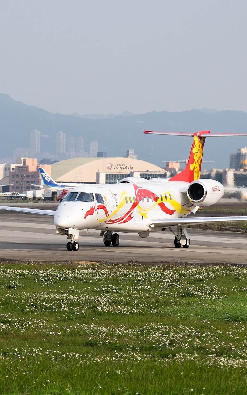 N688JC - Business jet