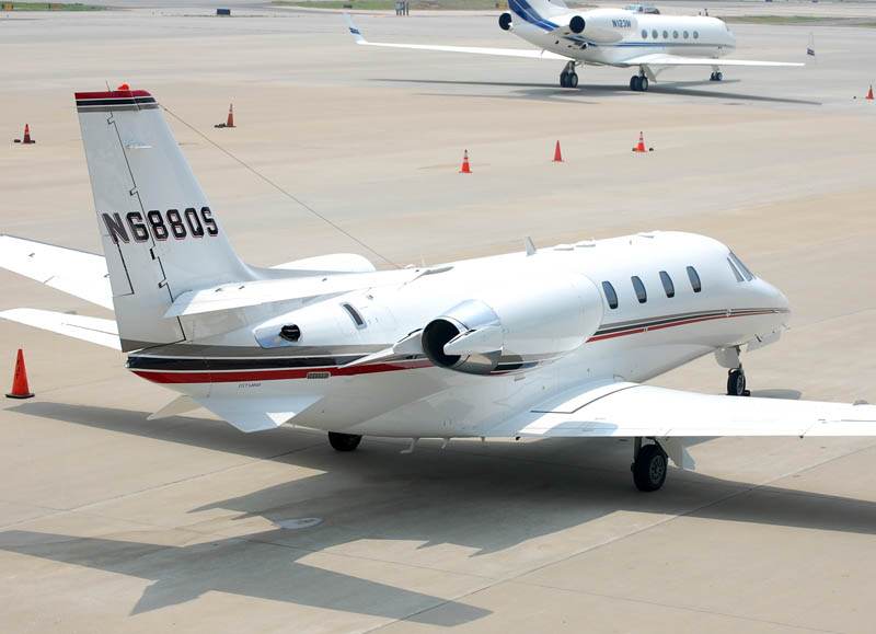 N688QS - Business jet