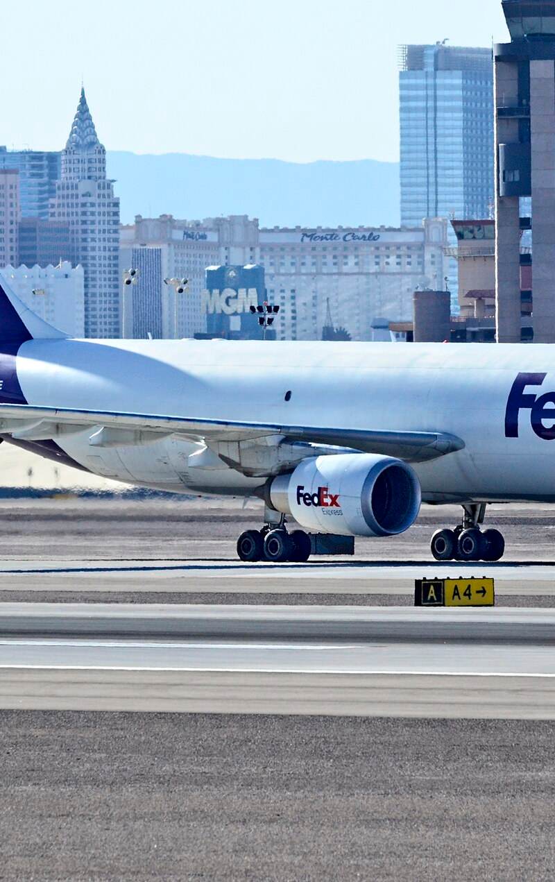 N689FE - Airbus