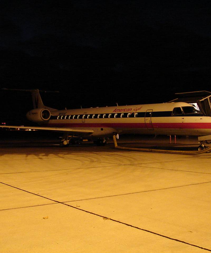 N690AE - Embraer