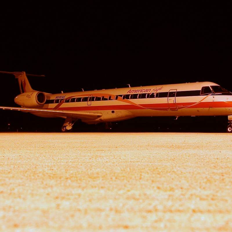 N690AE - Embraer