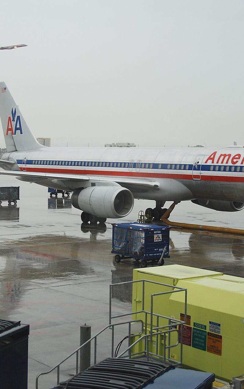 N692AA - Boeing