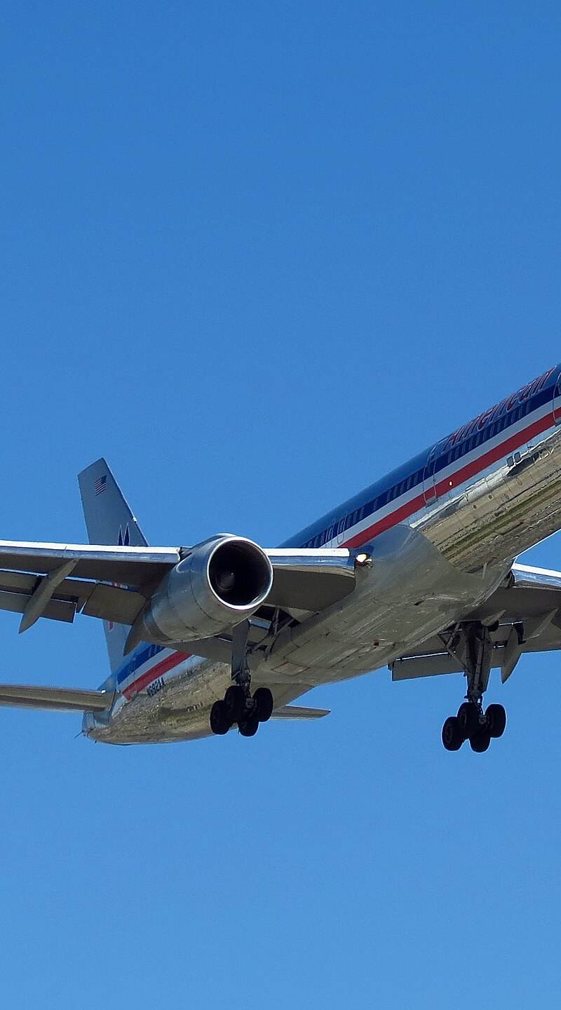N692AA - Boeing