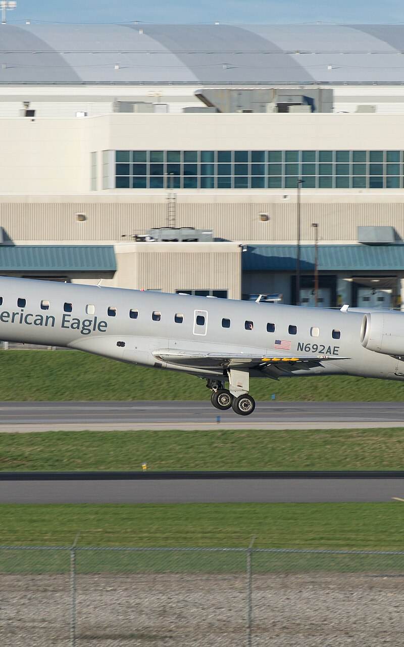 N692AE - Embraer