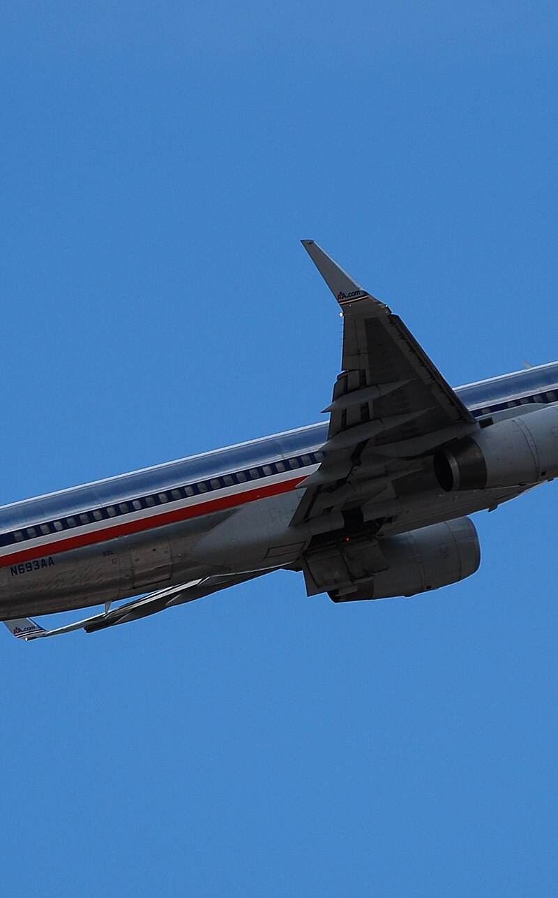 N693AA - Boeing