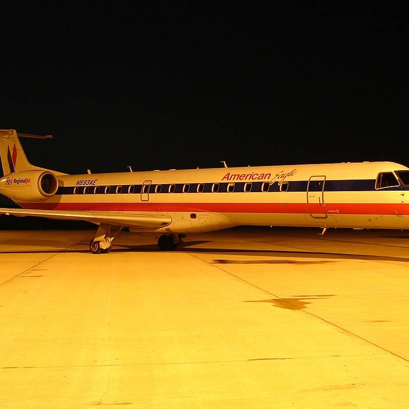 N693AE - Embraer