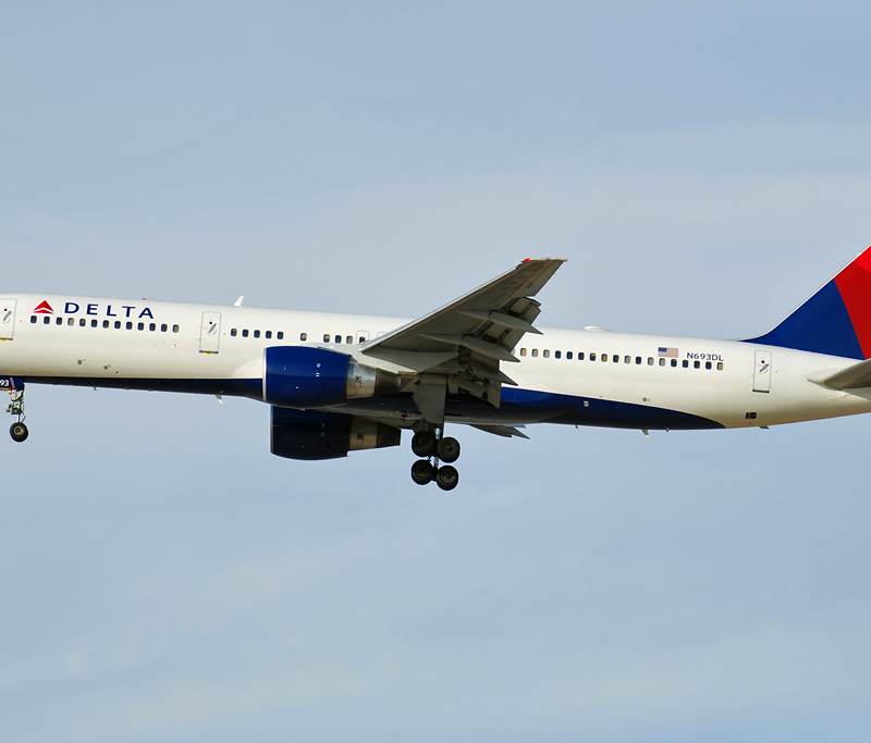 N693DL - Boeing