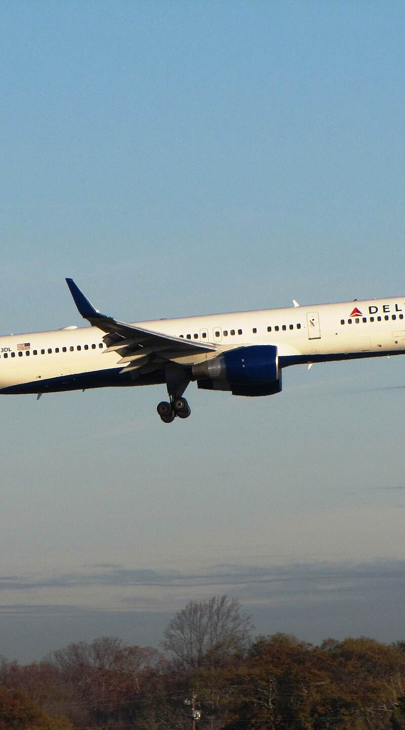 N693DL - Boeing