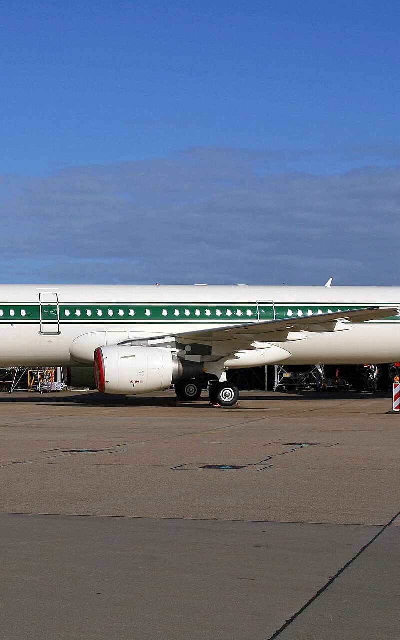 N695LC - Aircraft