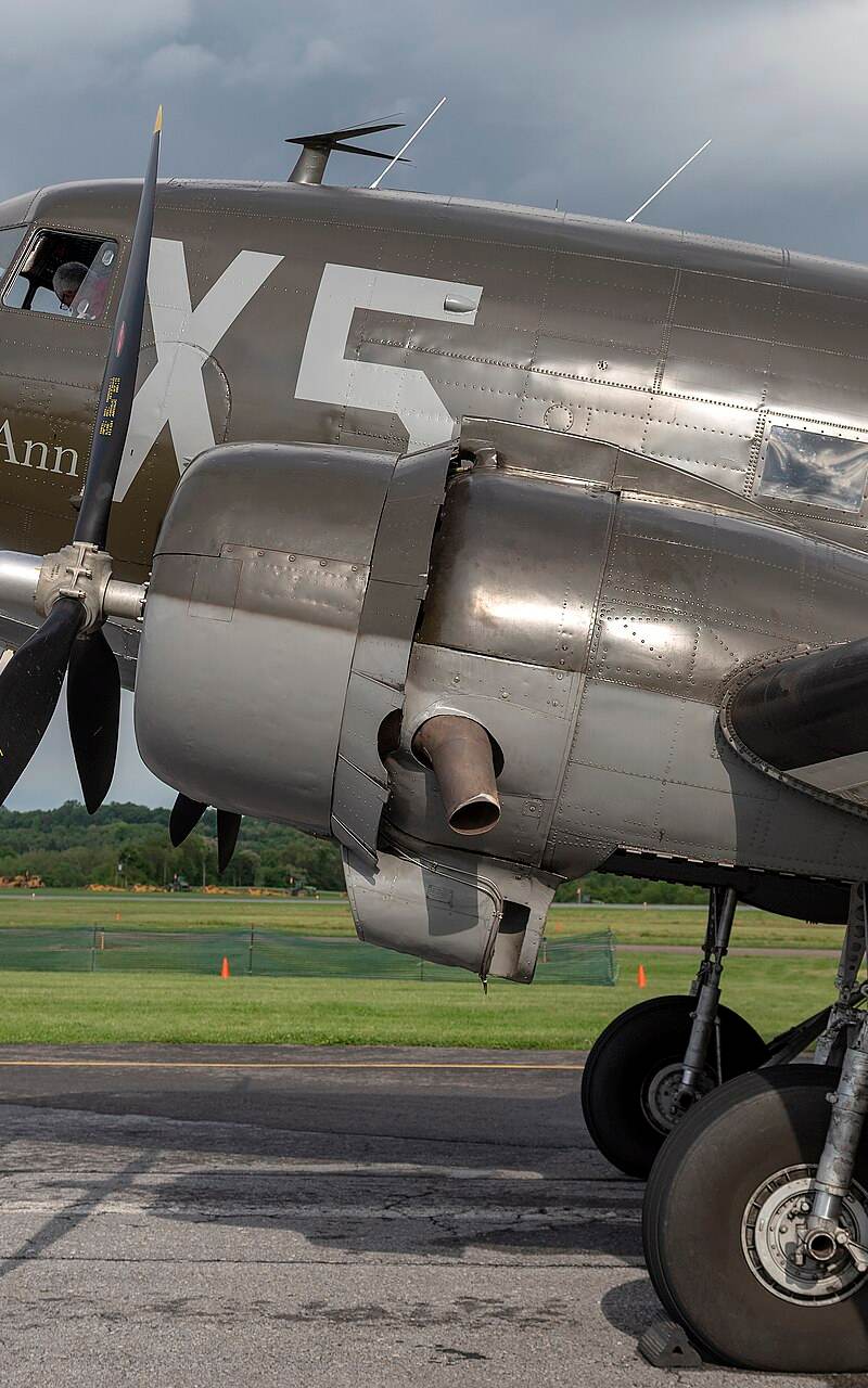 N62CC - Douglas