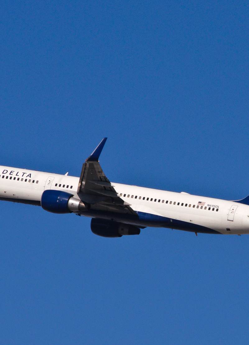 N695DL - Boeing