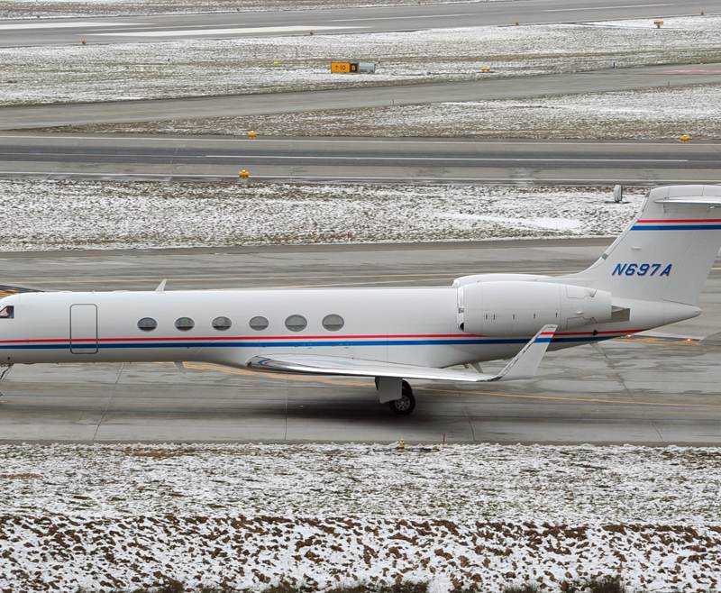 N697A - Business jet