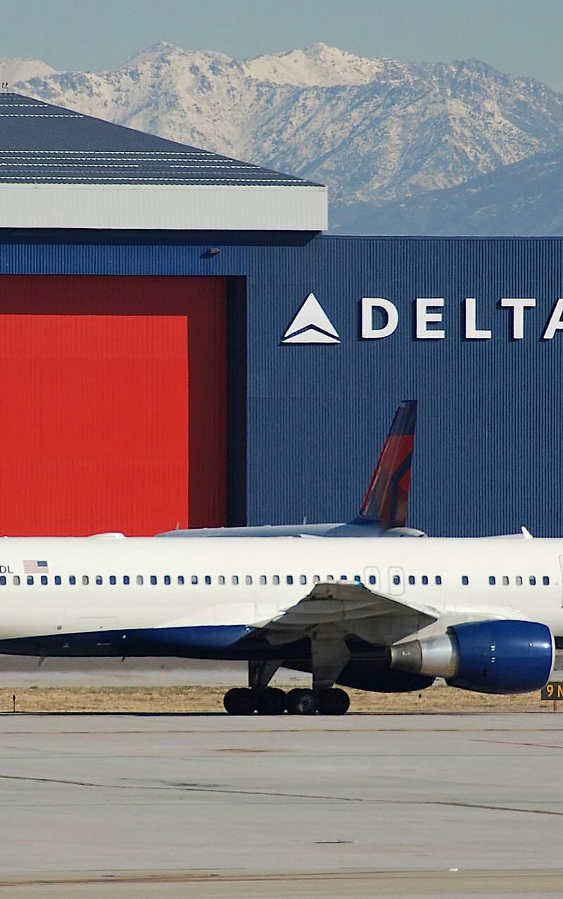 N697DL - Boeing