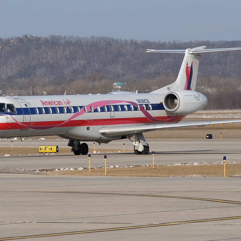 N698CB - Aircraft
