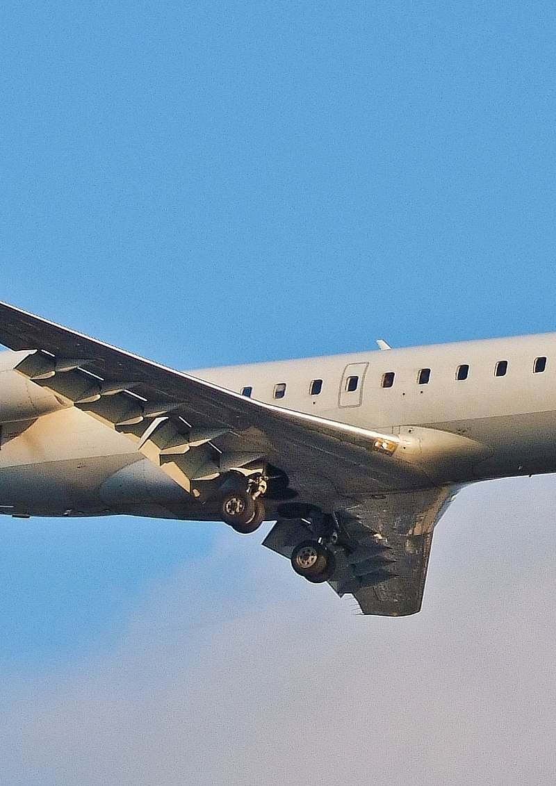 N699BR - Bombardier