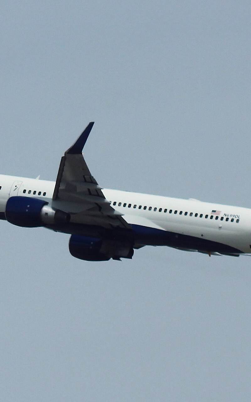 N699DL - Boeing