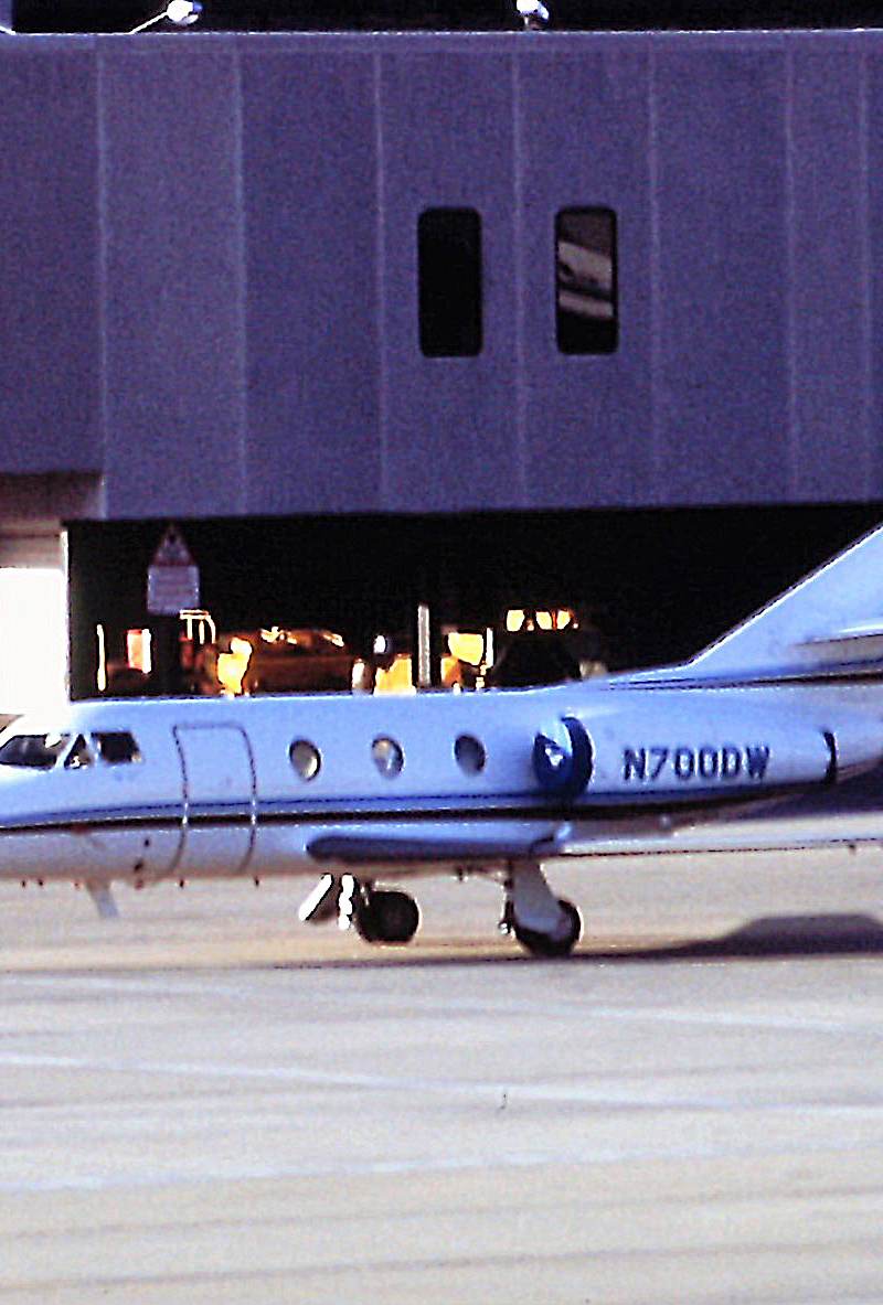 N700DW - Business jet
