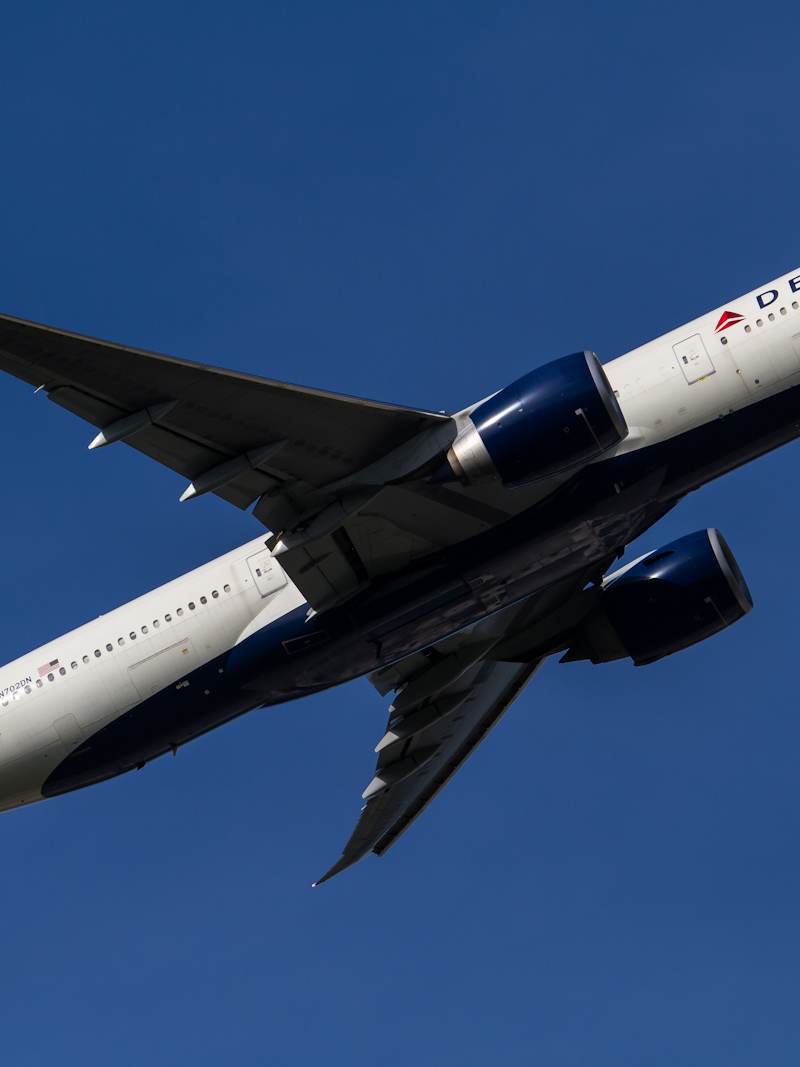 N702DN - Twin-engine aircraft