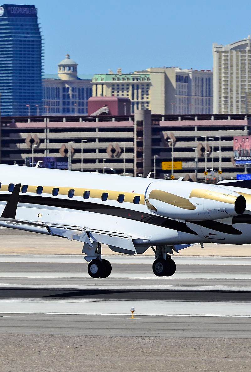 N702DR - Embraer