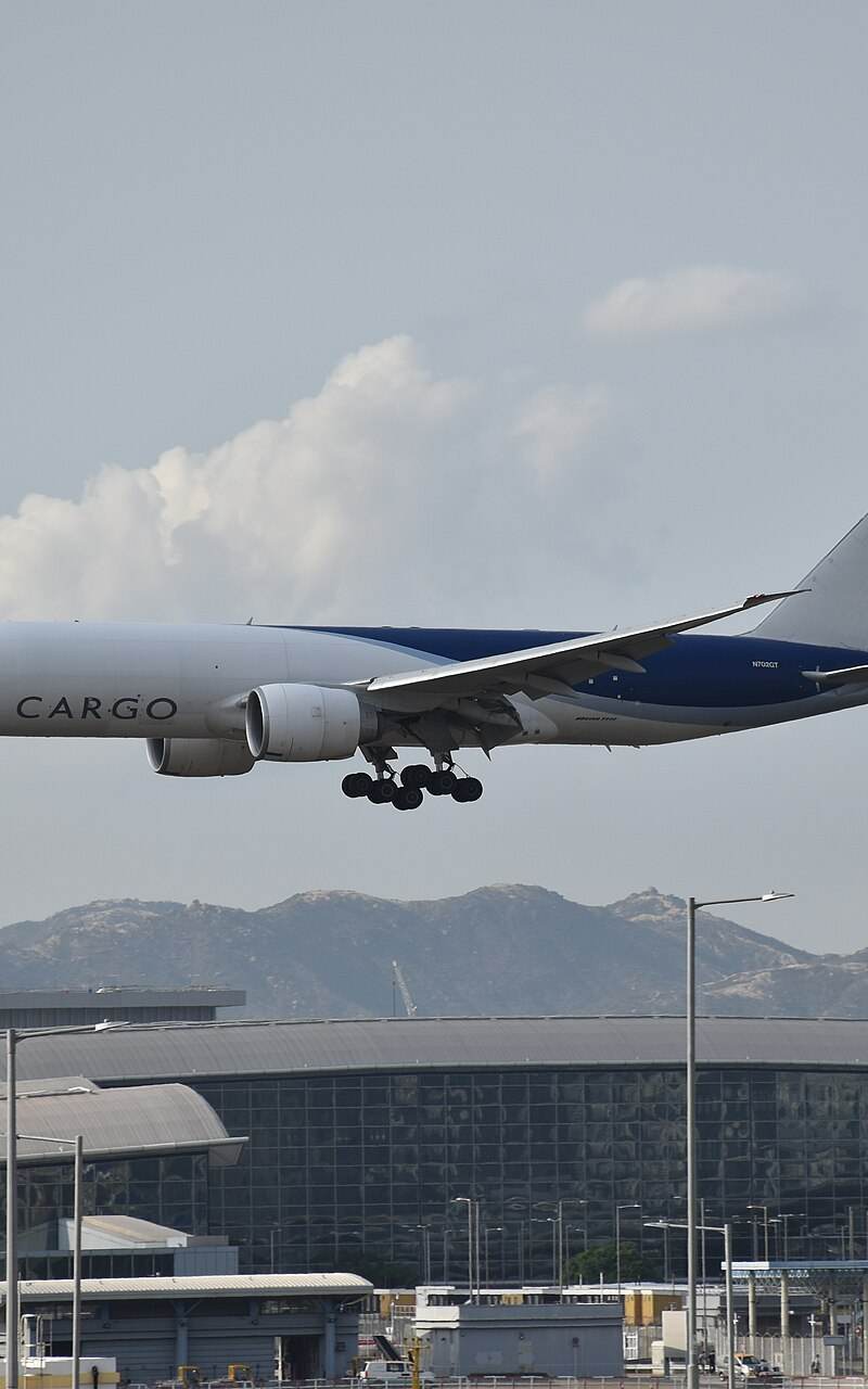 N702GT - Twin-engine aircraft