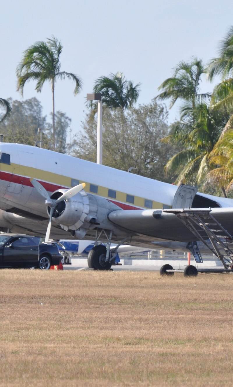 N705GB - Douglas