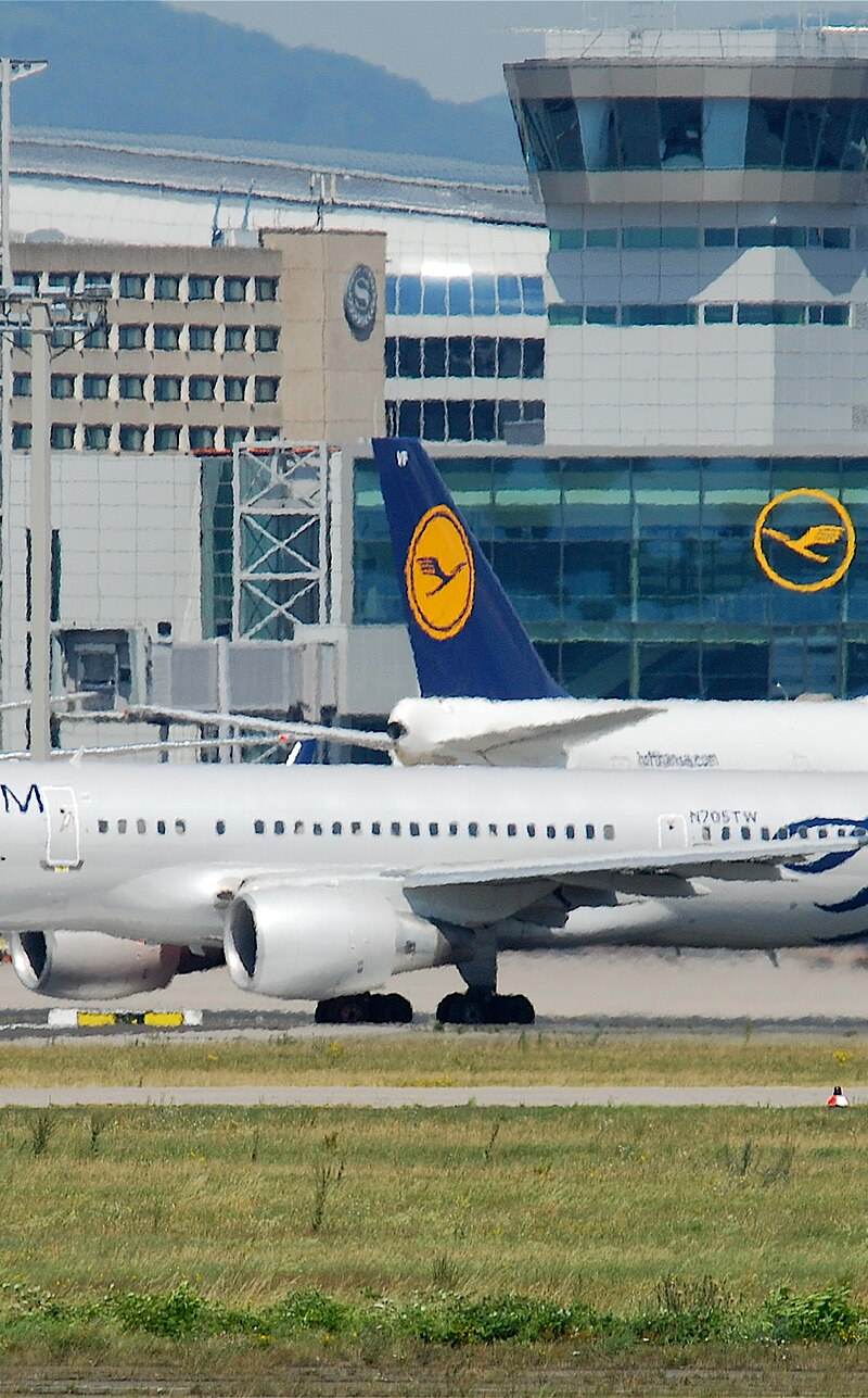 N705TW - Twin-engine aircraft