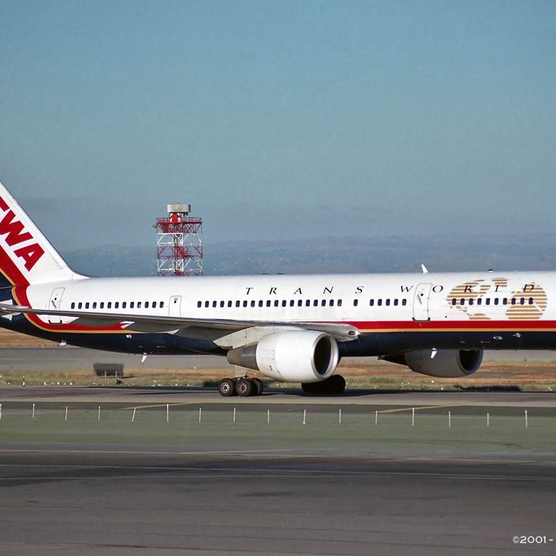 N704TW - Twin-engine aircraft