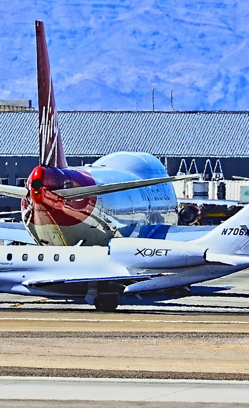 N706XJ - Business jet