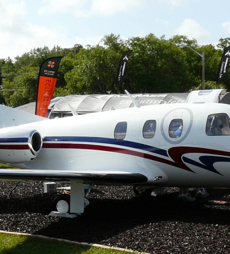 N67NV - Business jet
