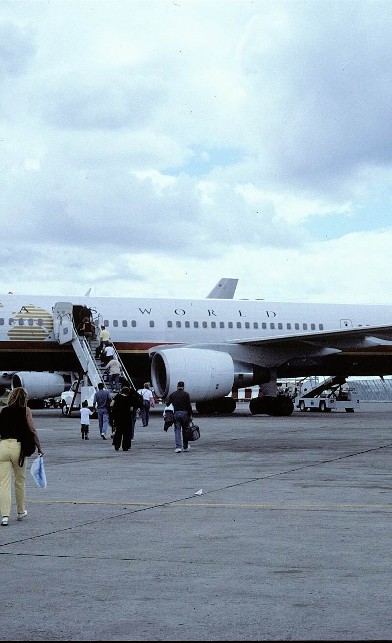 N709TW - Twin-engine aircraft