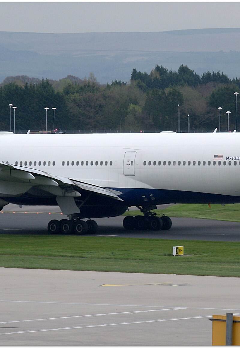 N710DN - Twin-engine aircraft