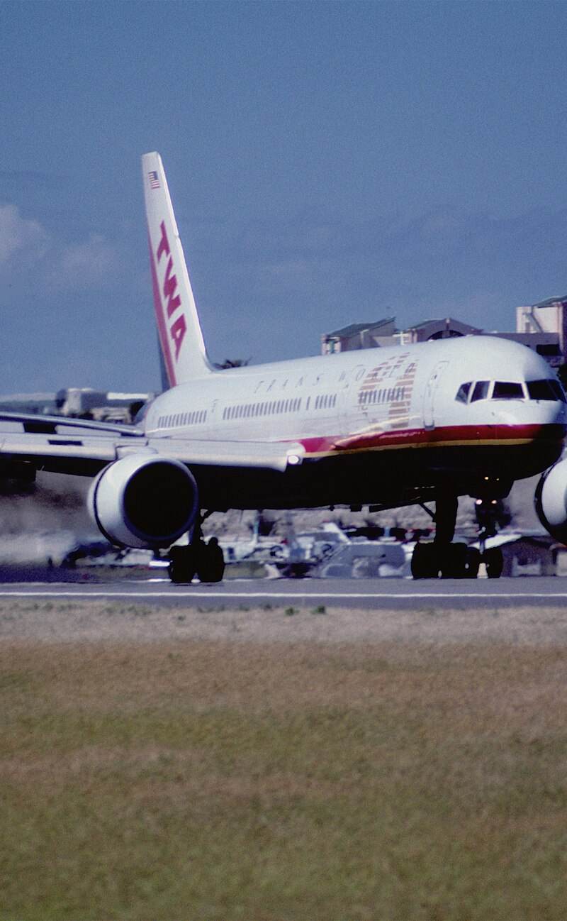 N710TW - Twin-engine aircraft