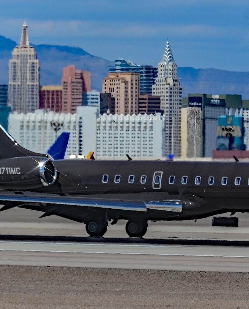 N711MC - Business jet