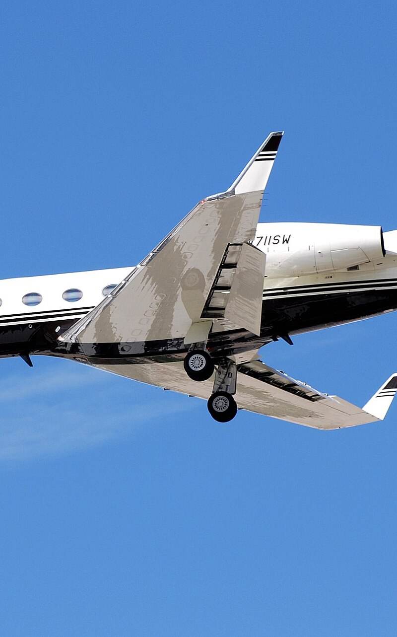 N711SW - Business jet