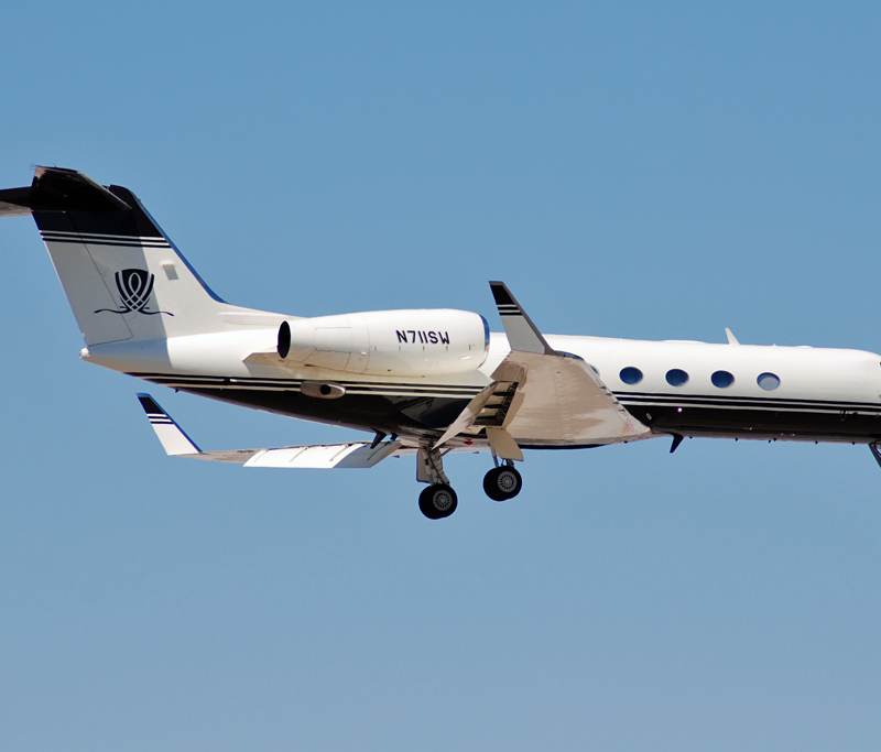 N711SW - Business jet