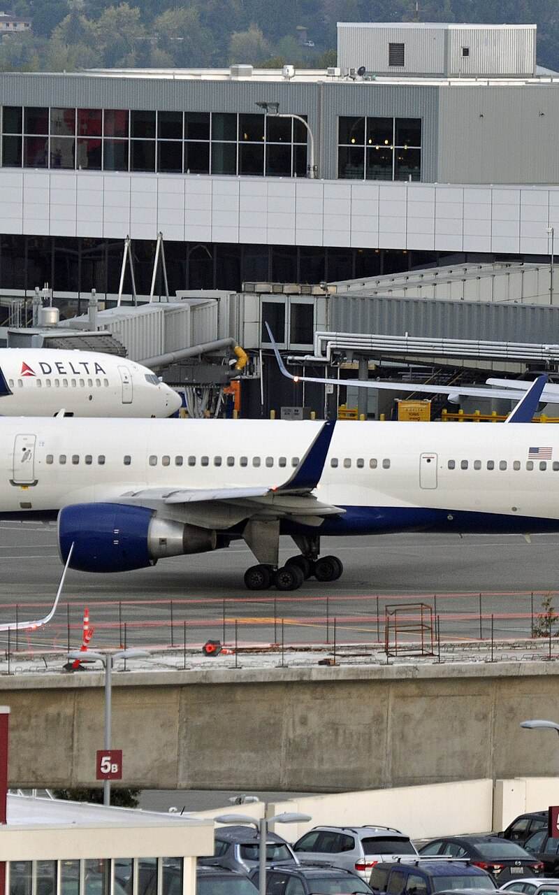 N711ZX - Boeing