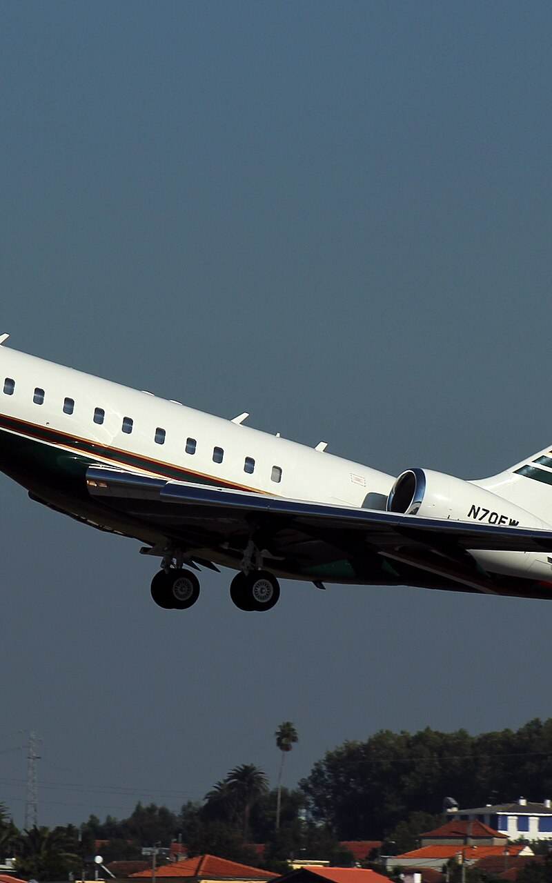 N70EW - Business jet