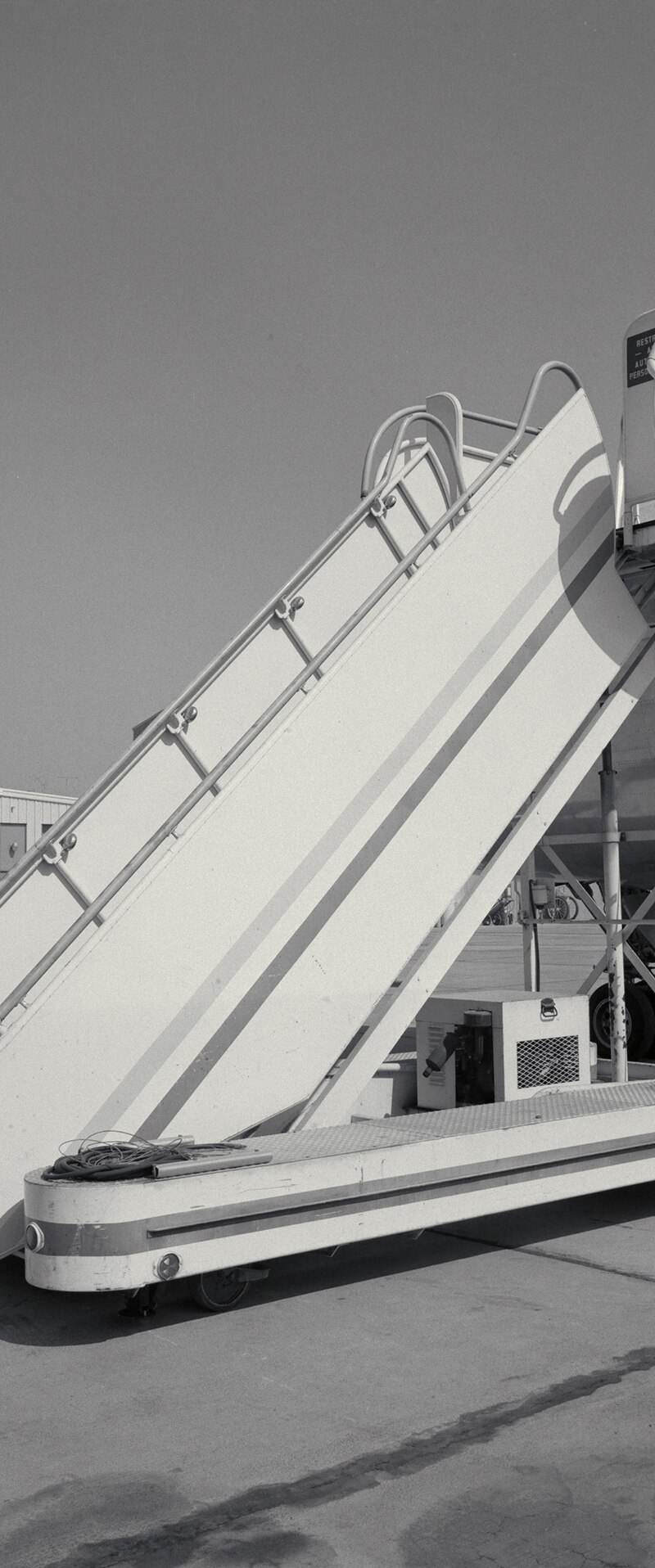 N712NA - Aircraft