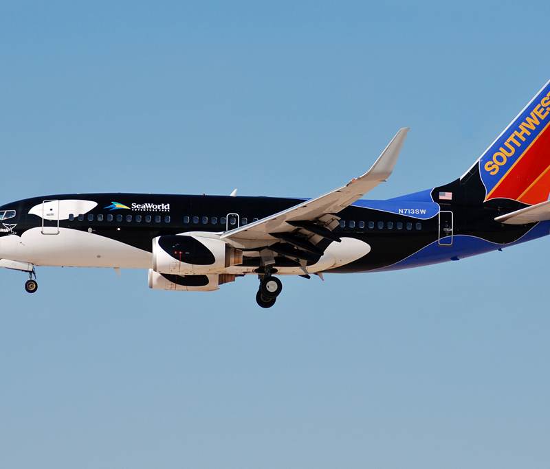 N713SW - Boeing