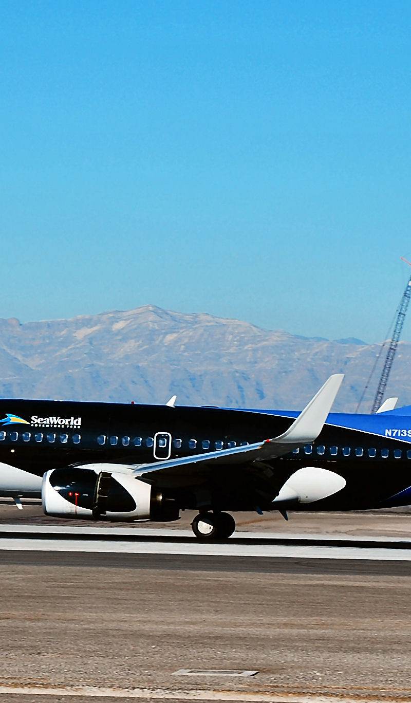 N713SW - Boeing