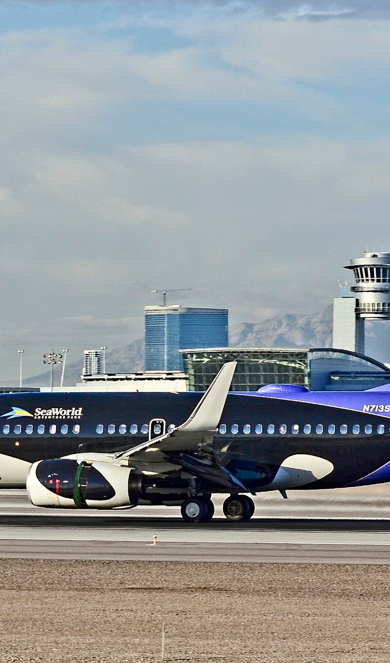 N713SW - Boeing